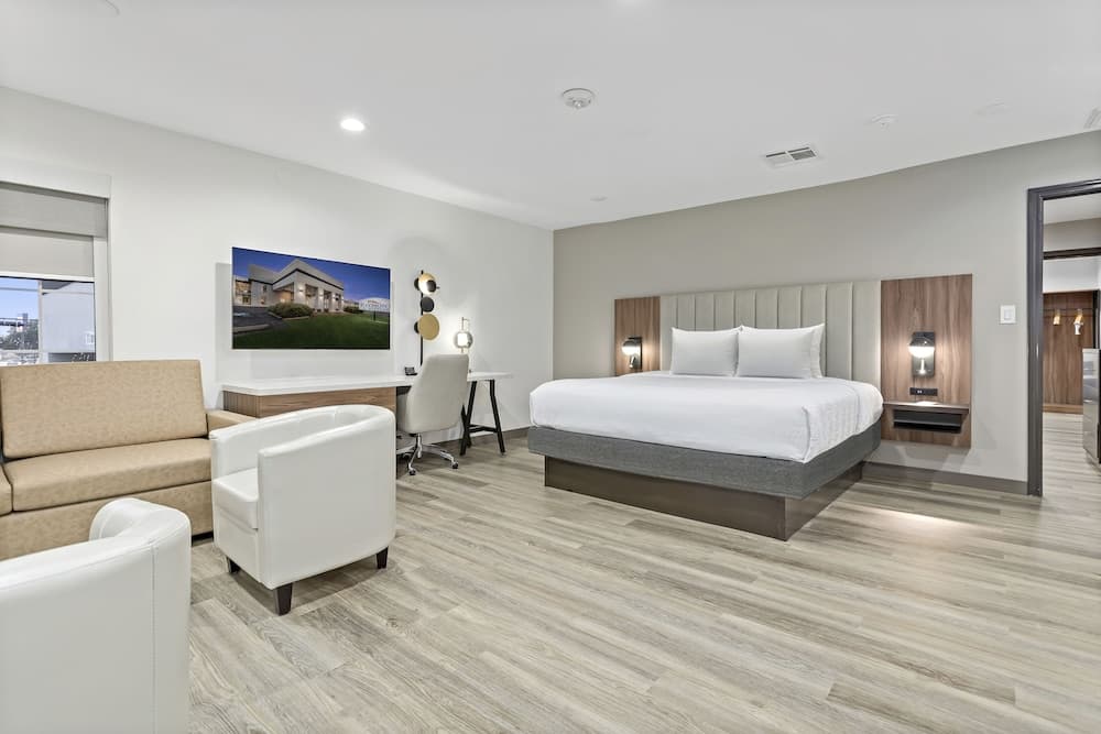 Baymont by Wyndham Beaumont gallery photo in Beaumont, TX — image 6
