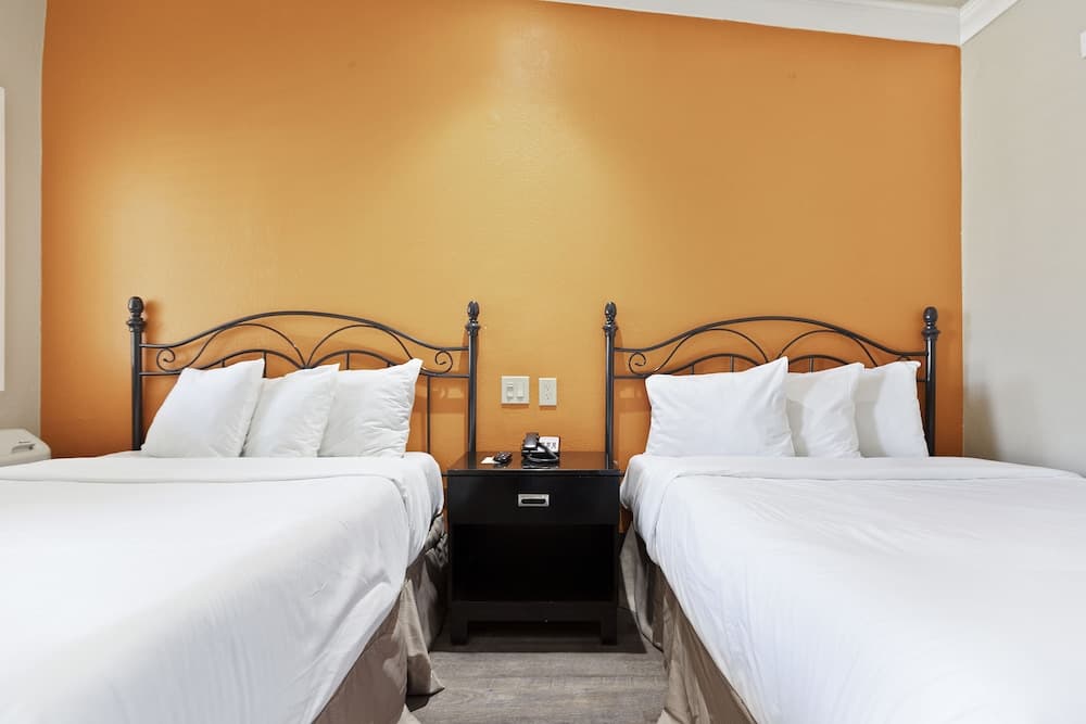 Le Blanc Inn & Suites gallery photo in El Monte, CA — image 31