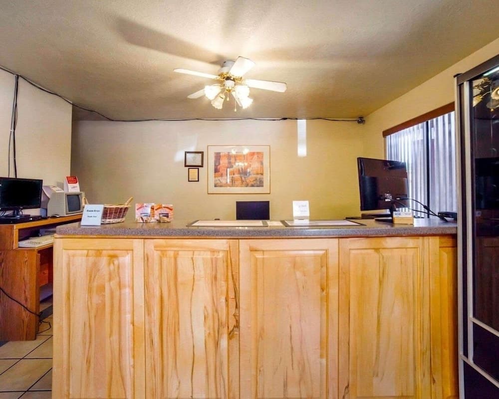 Vermilion Inn property views in Kanab, UT — gallery photo 3