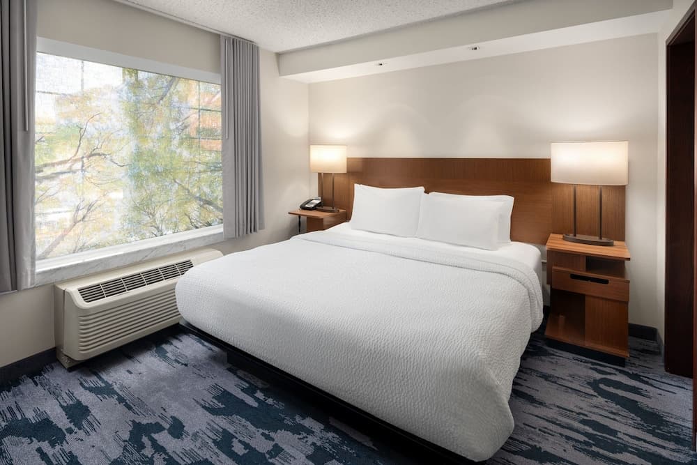 Fairfield Inn & Suites by Marriott Lake Oswego gallery photo in Lake Oswego, OR — image 21