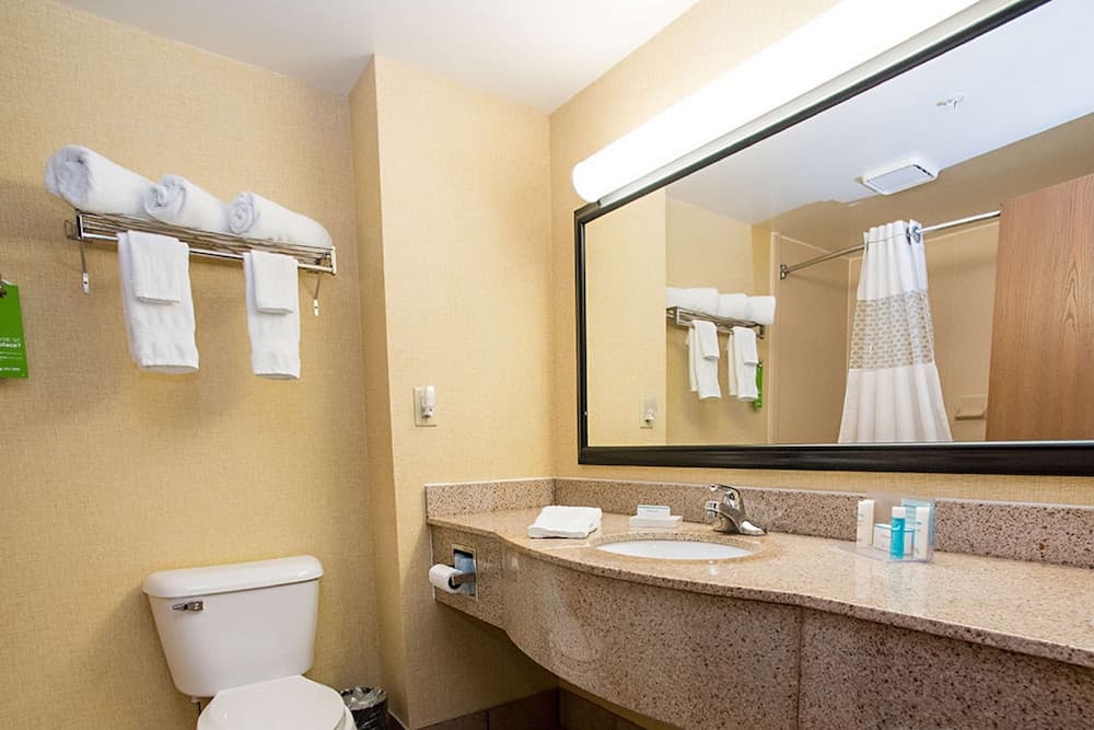 Hampton Inn & Suites Springboro/Dayton Area South gallery photo in Springboro, OH — image 7
