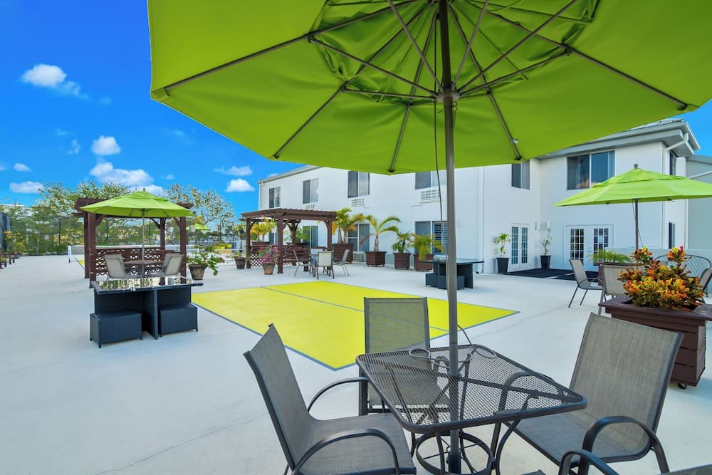 Naples Park Central Hotel gallery photo in Naples, FL — image 12