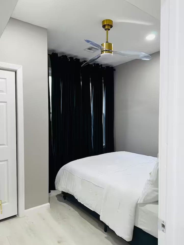 DT Newark Stay near Prudential Center — hotel in Newark, New Jersey