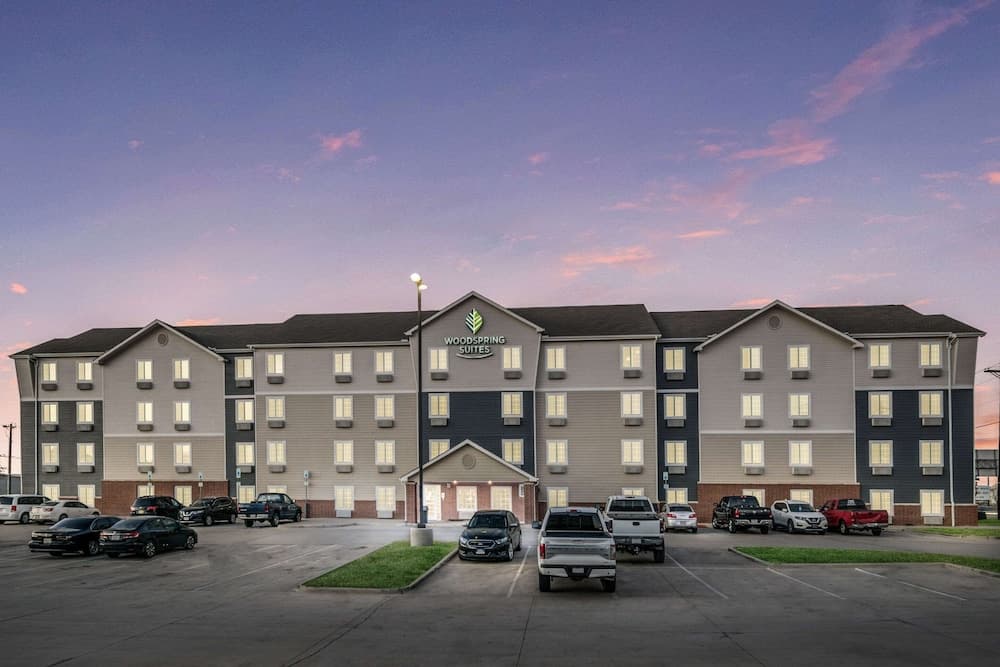 WoodSpring Suites Denton gallery photo in Denton, TX — image 7