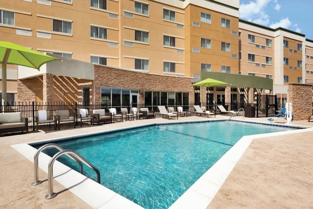 Courtyard El Paso East/i-10 property views in El Paso, TX — gallery photo 3