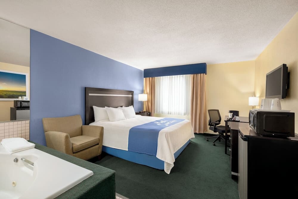 The Cayuga Inn at the Finger Lakes property views in Auburn, NY — gallery photo 3