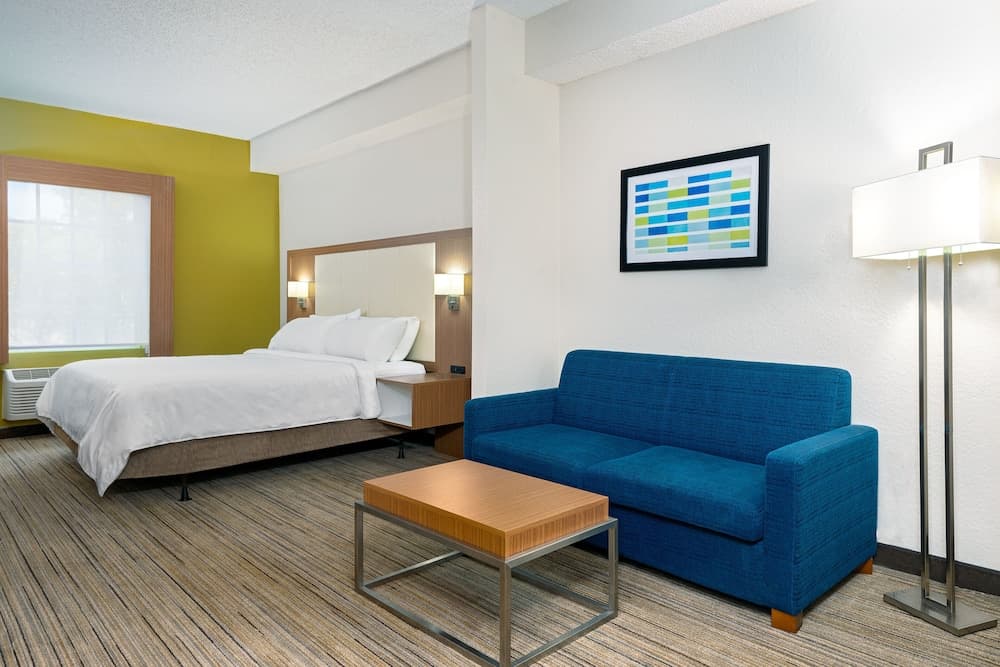Holiday Inn Express & Suites Naples North - Bonita Springs by IHG gallery photo in Bonita Springs, FL — image 50