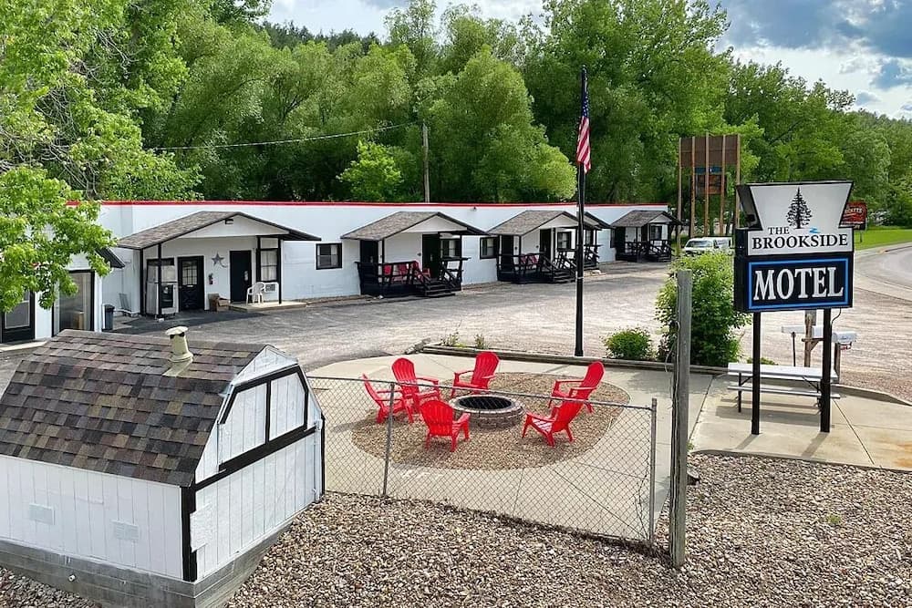 The Brookside Motel by Belvilla Keystone Near Mt.Rushmore — hotel in Keystone, South Dakota