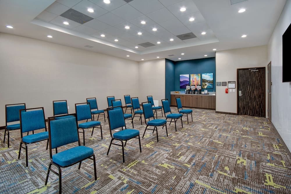 Hampton Inn & Suites Ontario Rancho Cucamonga gallery photo in Rancho Cucamonga, CA — image 20