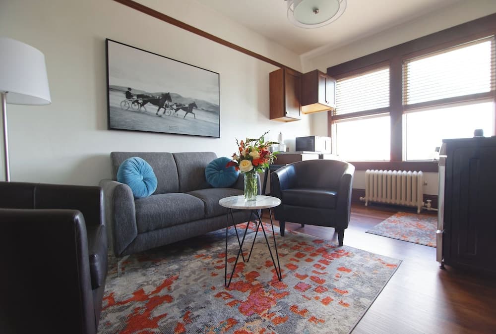 The Andrus Hotel property views in Dillon, MT — gallery photo 3