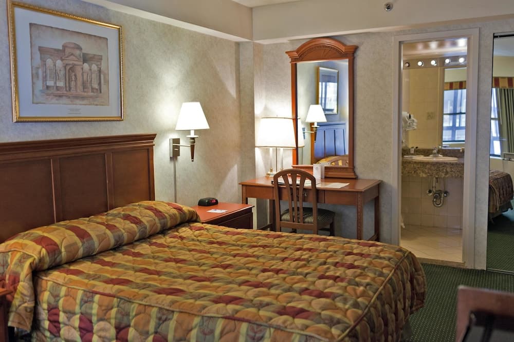 Travel Inn Hotel property views in New York, NY — gallery photo 3