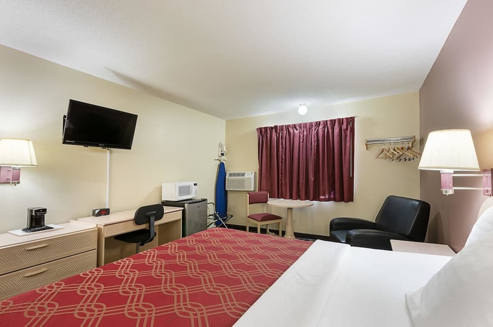 Americas Best Value Inn Beatrice property views in Beatrice, NE — gallery photo 3