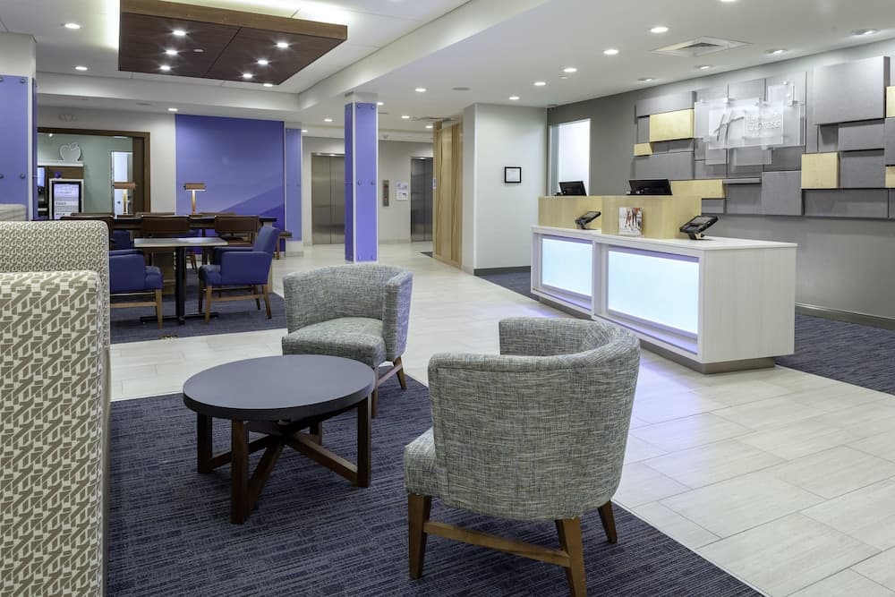 Holiday Inn Express & Suites Phoenix East - Gilbert by IHG gallery photo in Gilbert, AZ — image 57