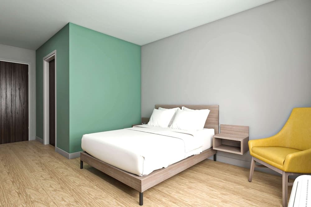 ECHO Suites Extended Stay by Wyndham Dallas Plano/Richardson interior in Plano, TX — gallery photo 2