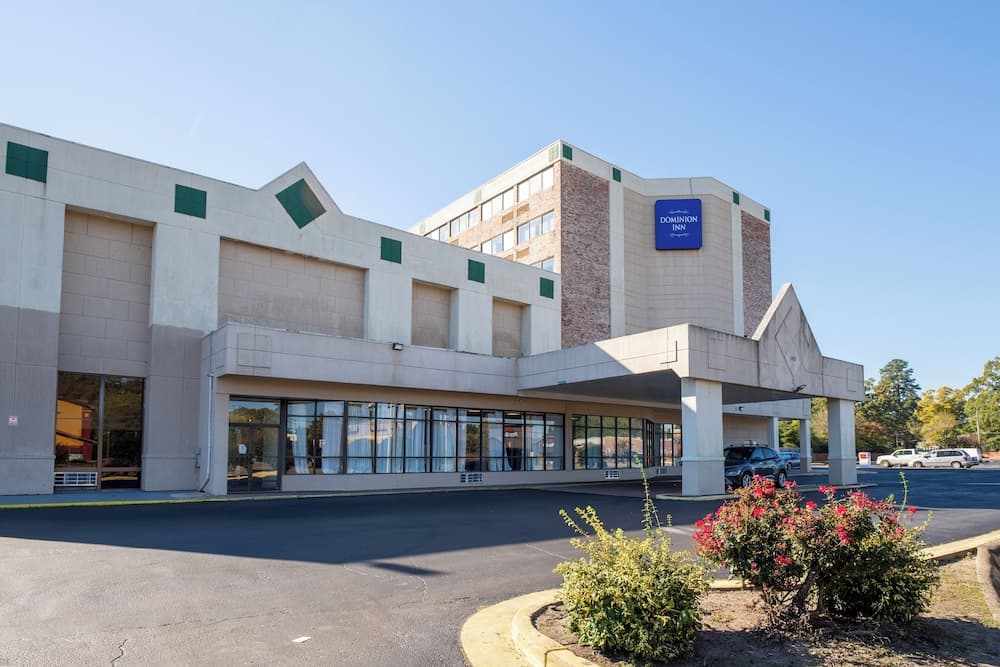 Dominion Inn & Suites — hotel in Sandston, Virginia