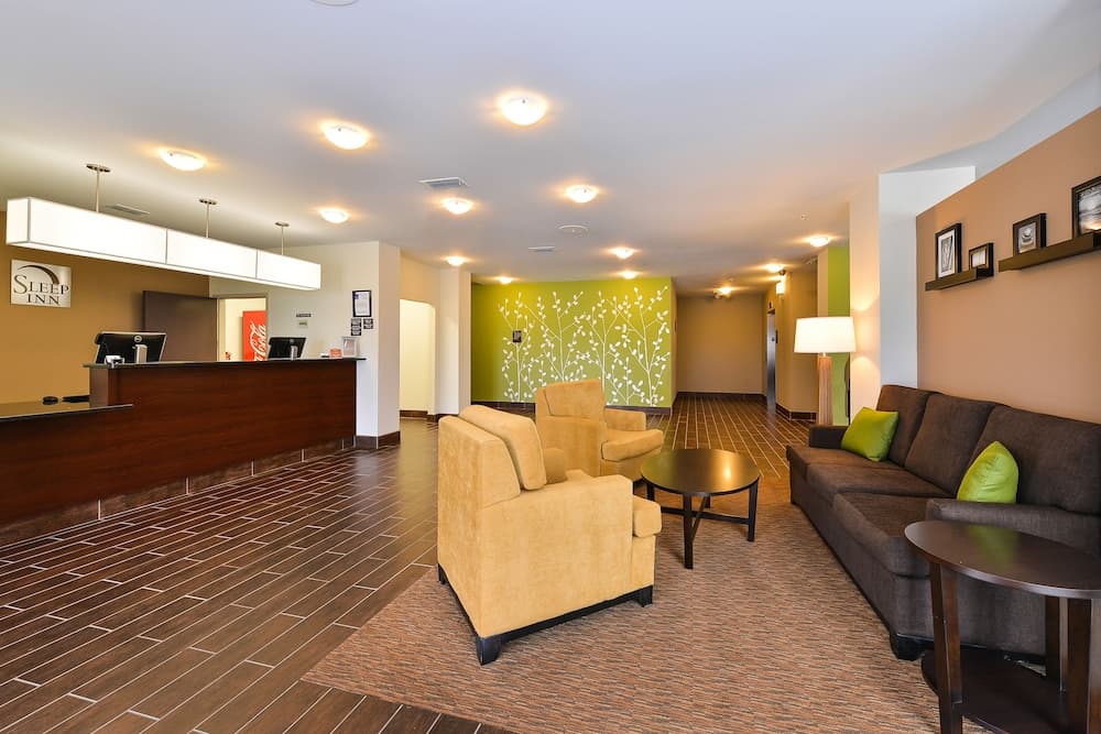 Sleep Inn & Suites Gulfport interior in Gulfport, MS — gallery photo 2