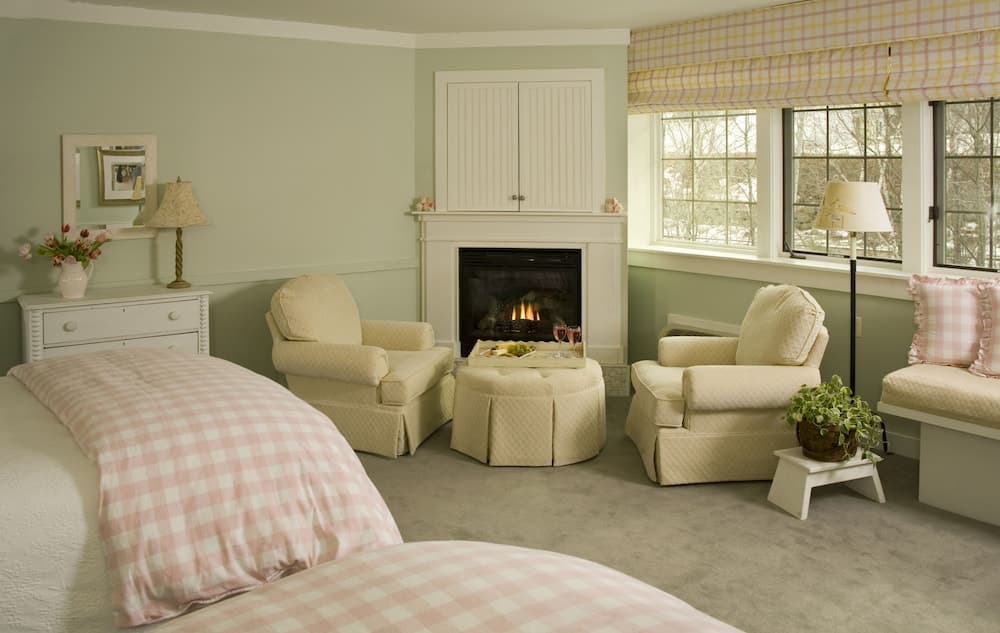 Lake Opechee Inn and Spa gallery photo in Laconia, NH — image 17