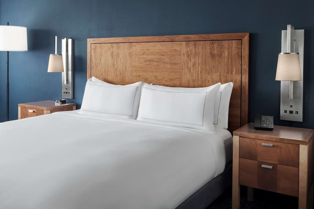 The Alloy King of Prussia - a DoubleTree by Hilton — hotel in King of Prussia, Pennsylvania