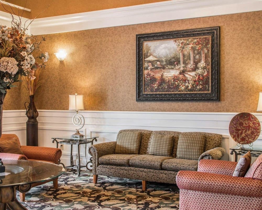Quality Suites San Antonio Northeast property views in San Antonio, TX — gallery photo 3