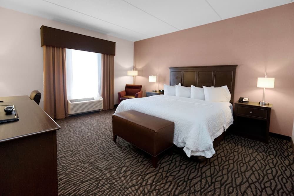 Hampton Inn Butler gallery photo in Butler, PA — image 4