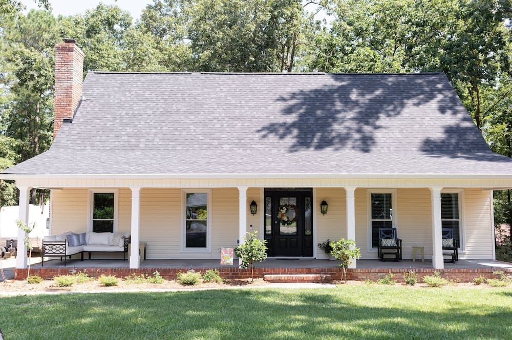 Spacious Woodbridge Cottage featured exterior or lobby in Evans, GA — similar hotel