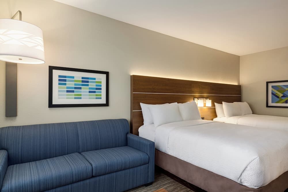 Holiday Inn Express & Suites Hayward - Castro Valley by IHG gallery photo in Hayward, CA — image 14