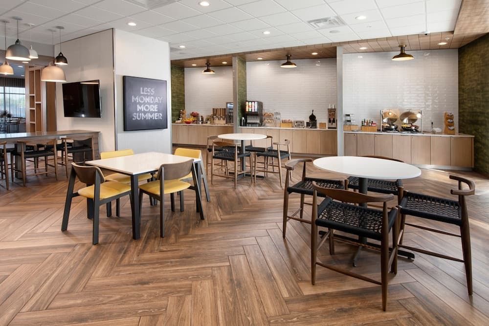 Fairfield Inn and Suites Dallas East gallery photo in Dallas, TX — image 8