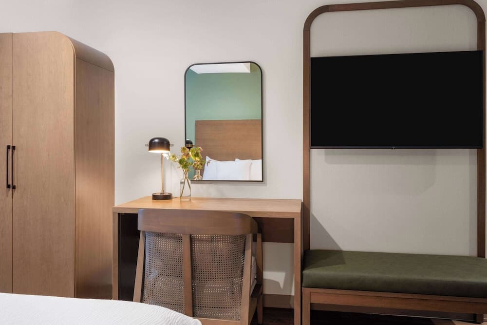 La Quinta Inn And Suites By Wyndham Lincoln gallery photo in Lincoln, CA — image 7