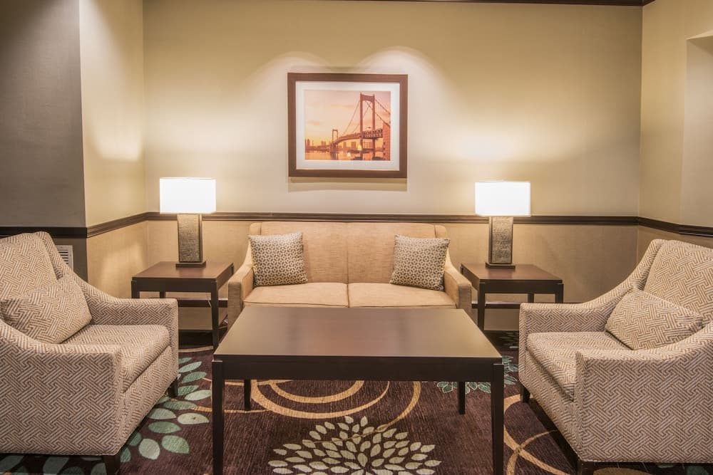 Staybridge Suites Columbus-Airport by IHG interior in Columbus, OH — gallery photo 2