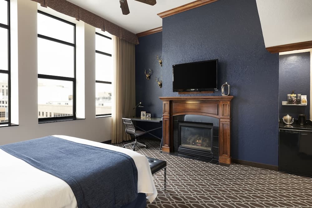 Des Lux Hotel gallery photo in Des Moines, IA — image 20