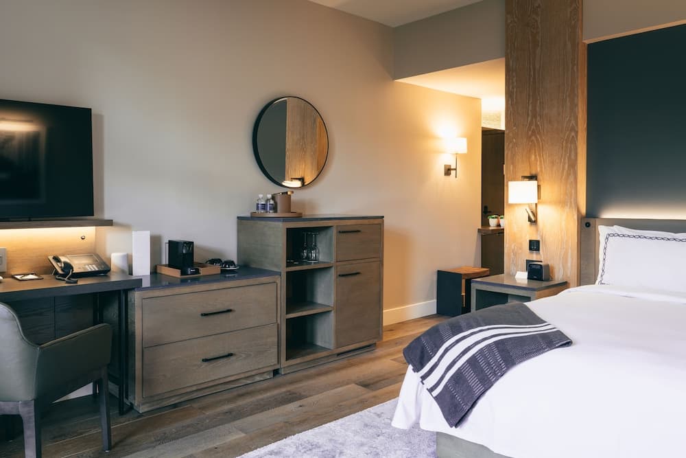 Bellevue Club Hotel interior in Bellevue, WA — gallery photo 2