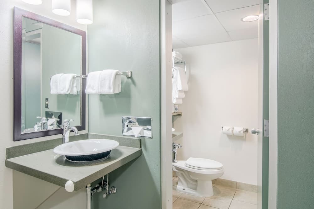 Oasis Hotel and Conv Center, an Ascend Collection Hotel gallery photo in Springfield, MO — image 61