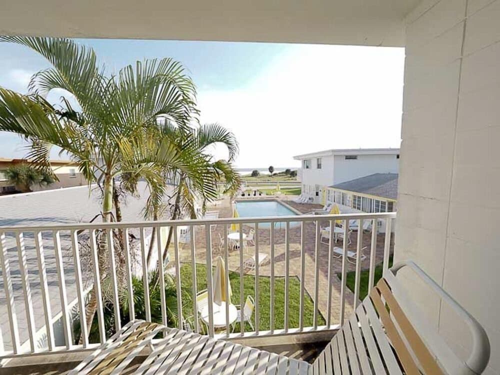 Sands of Treasure Island property views in Treasure Island, FL — gallery photo 3
