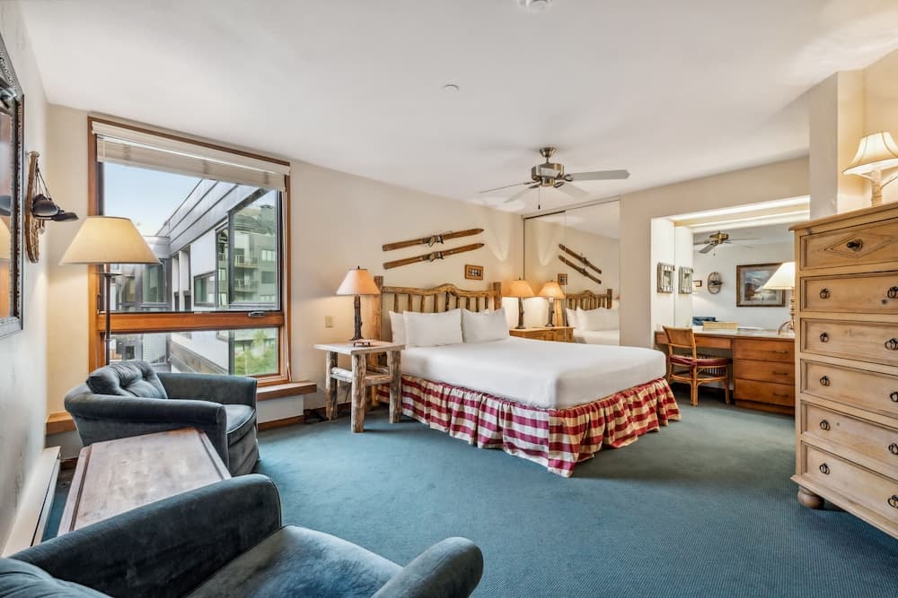 The Vail Spa Condominiums property views in Vail, CO — gallery photo 3
