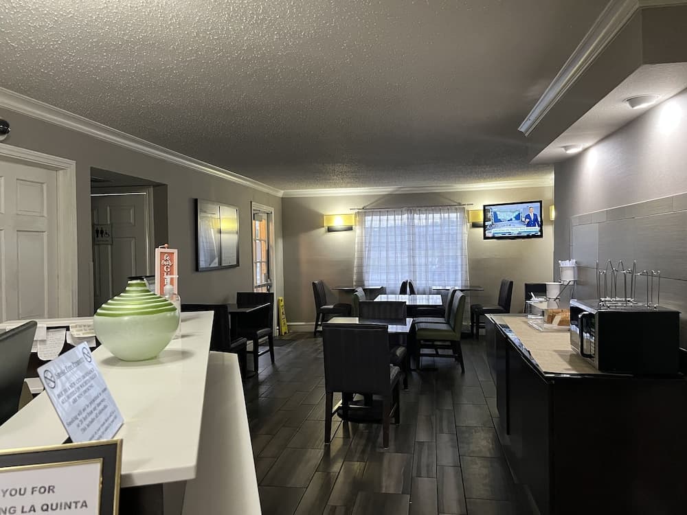 La Quinta Inn by Wyndham Wichita Falls property views in Wichita Falls, TX — gallery photo 3