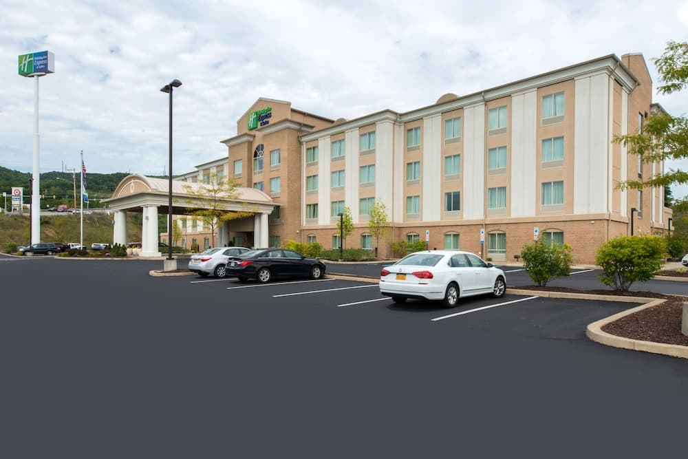 Holiday Inn Express Hotel and Suites Scranton by IHG gallery photo in Scranton, PA — image 31