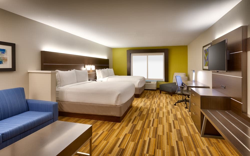Holiday Inn Express Hotel & Suites El Paso I-10 East by IHG property views in El Paso, TX — gallery photo 3