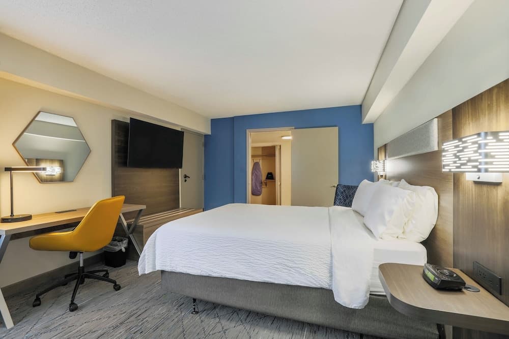Holiday Inn Express Burlington by IHG gallery photo in Burlington, NC — image 45