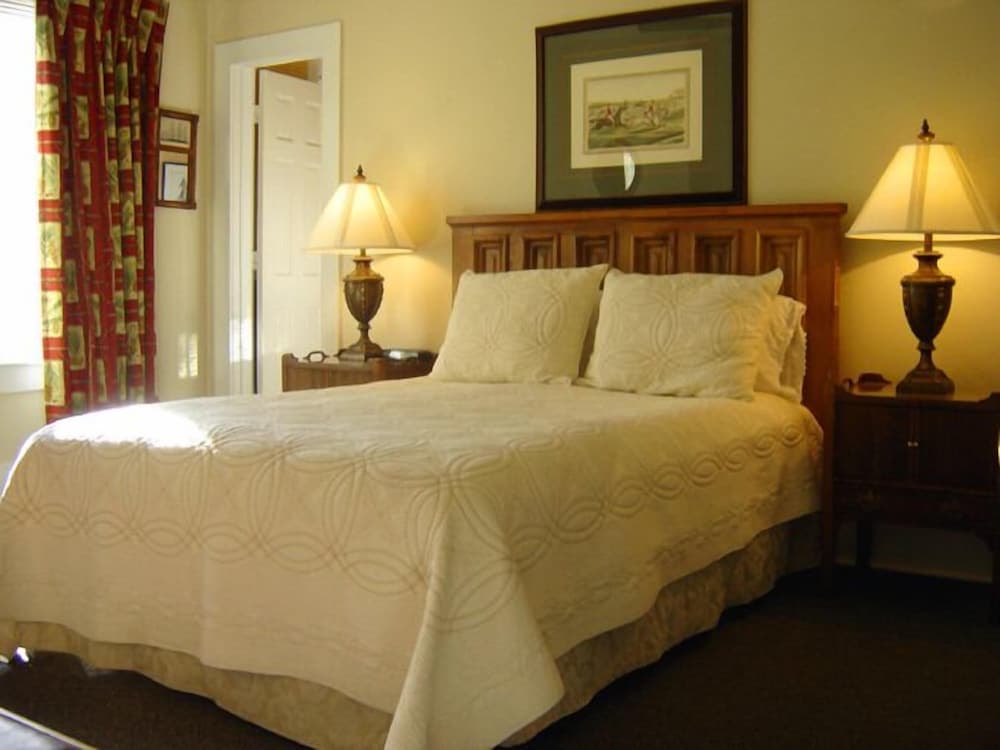 Carriage House Inn gallery photo in Aiken, SC — image 49