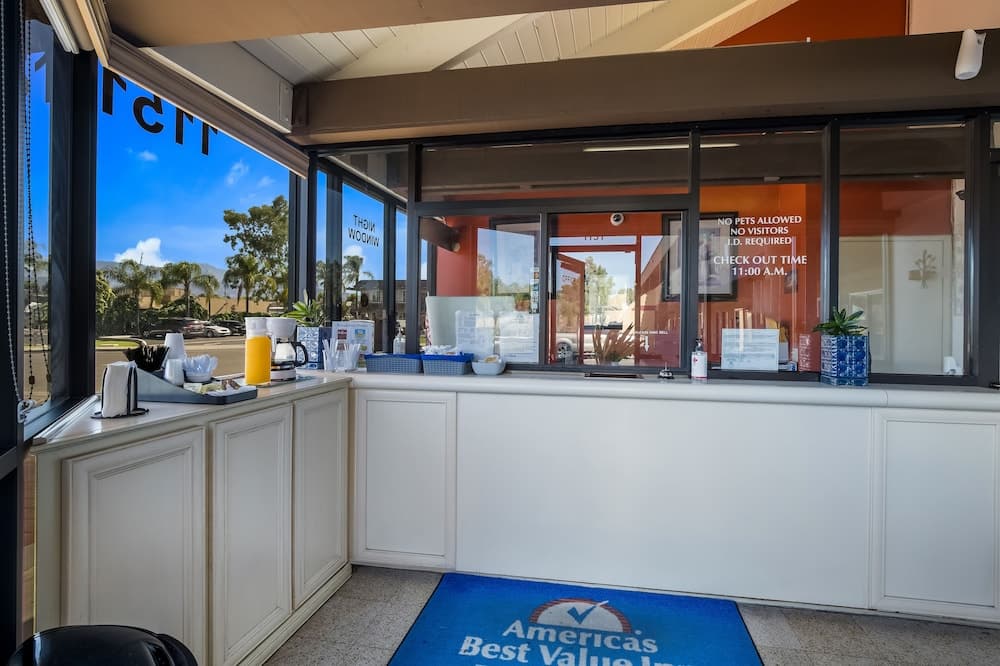 Americas Best Value Inn Redlands San Bernardino interior in Redlands, CA — gallery photo 2