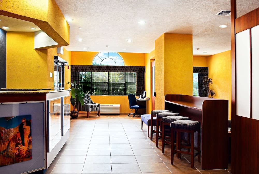 Microtel Inn & Suites by Wyndham New Braunfels property views in New Braunfels, TX — gallery photo 3