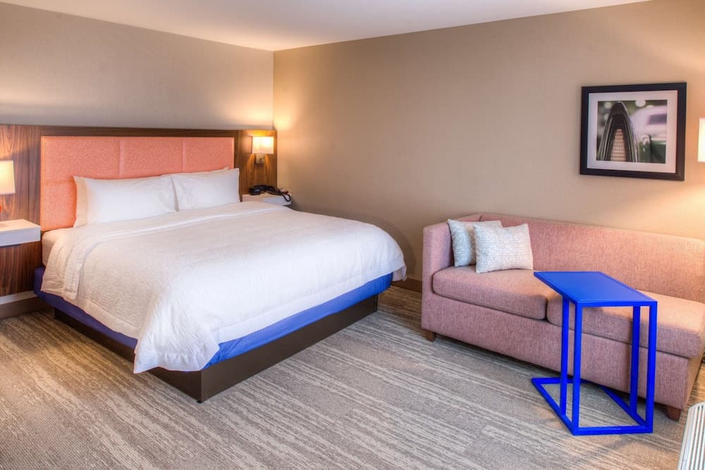 Hampton Inn & Suites Wixom property views in Wixom, MI — gallery photo 3