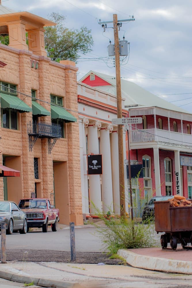 The Block Hotel Bisbee featured exterior or lobby in Bisbee, AZ — similar hotel
