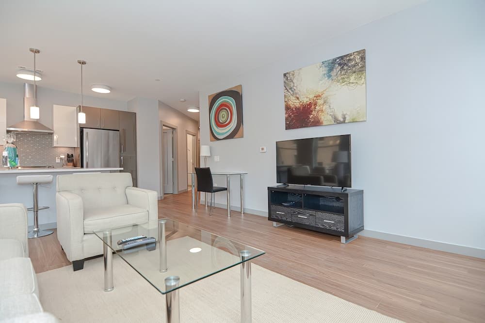 Global Luxury Suites Downtown Providence gallery photo in Providence, RI — image 9
