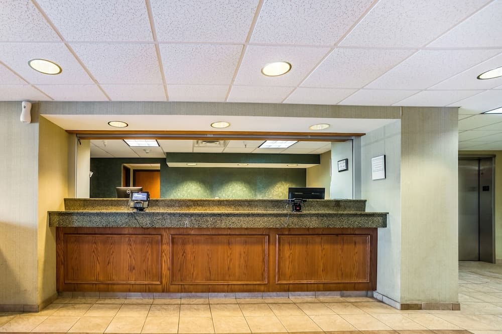 Welcome Suites interior in O'Fallon, IL — gallery photo 2