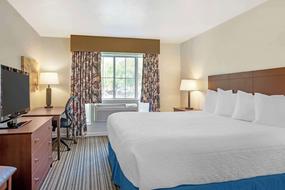 Best Western Clovis Cole gallery photo in Clovis, CA — image 36