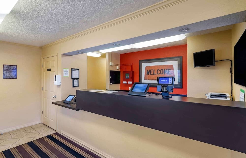 Extended Stay America Select Suites Tampa North Airport interior in Tampa, FL — gallery photo 2