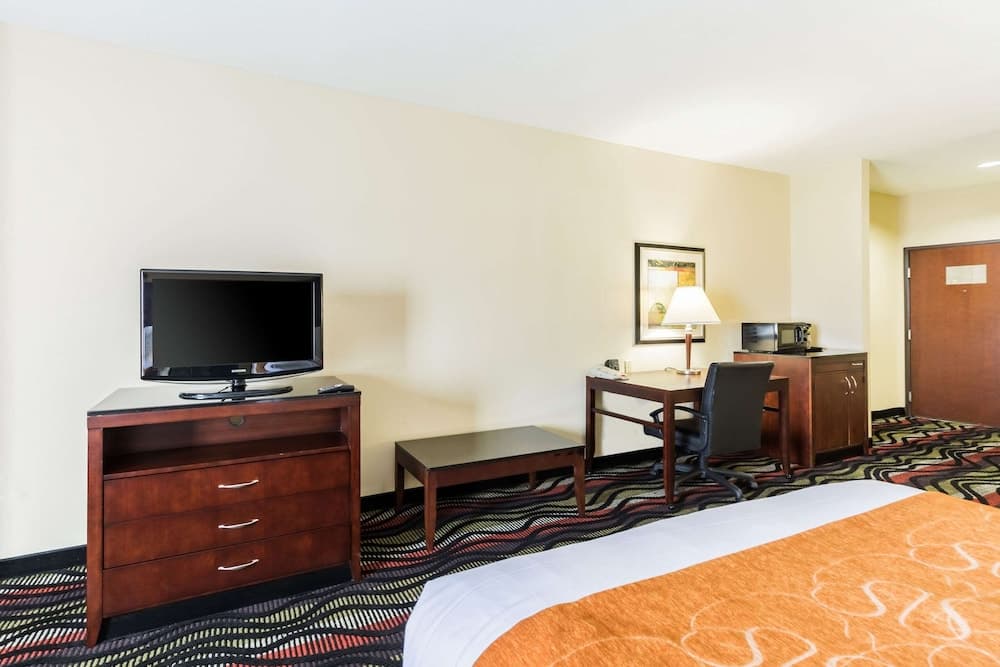 Comfort Suites Beaumont I-10 gallery photo in Beaumont, TX — image 28