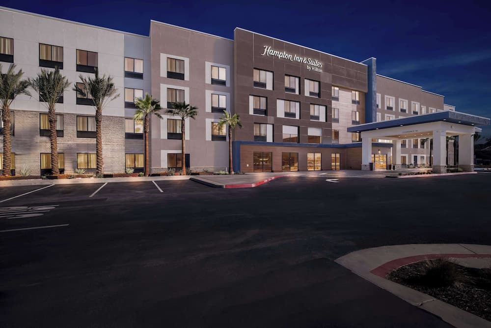 Hampton Inn & Suites Corona, Ca gallery photo in Corona, CA — image 26
