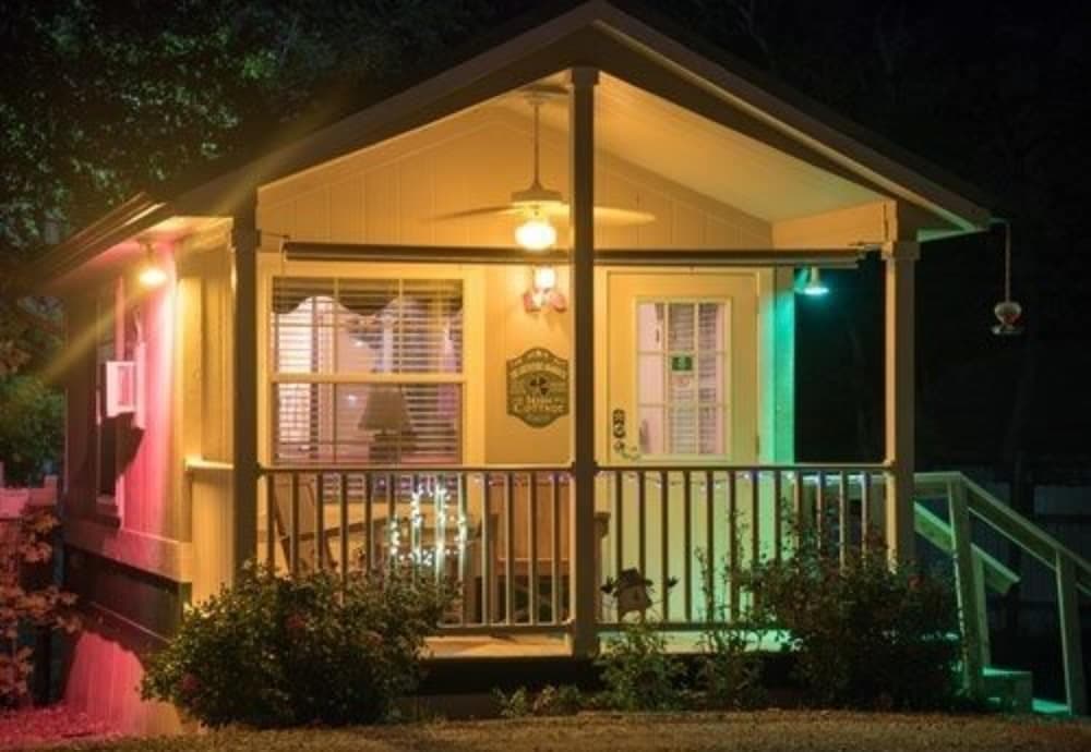 Old Irish Inn interior in Denton, TX — gallery photo 2